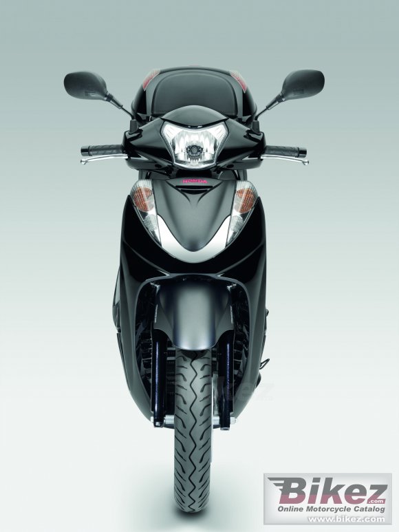 2010 Honda SH300i photo